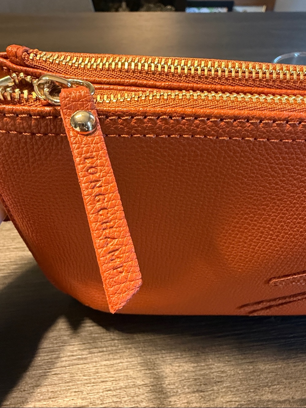 Longchamp Shop-It Sac Port Travers Pebbled Leather Pouch Sling - Picture 3 of 9